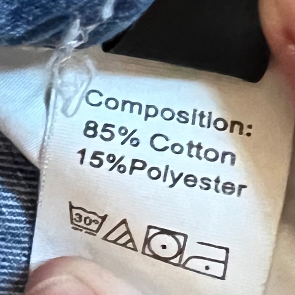 SHEIN Ripped Straight Leg Jean Size S - Picture 3 of 5